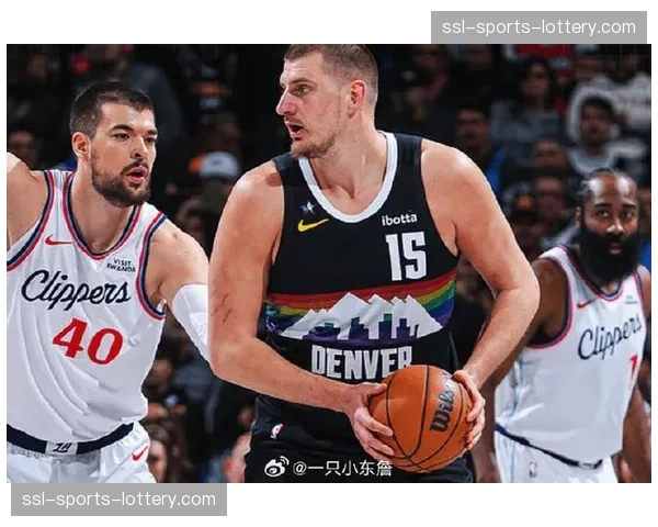 掘金129-93大胜火箭36分，约基奇16分12篮板13助攻赛季第25次三双